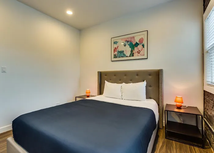 Apartment Pet Friendly And For 7! Large Common Areas To Converse And Connect Apts *